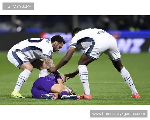 赛场突发事件:意外场面引发热议,比赛现场突发情况应对 赛场突发事件:意外场面引发热议,比赛现场突发情况应对